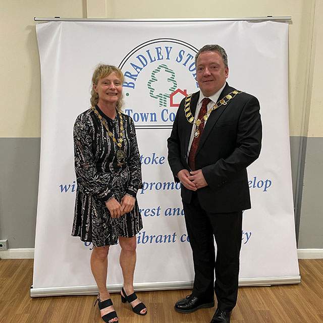 Photo of New Mayor, Councillor Dayley Lawrence and new Deputy Mayor, Councillor Natalie Field