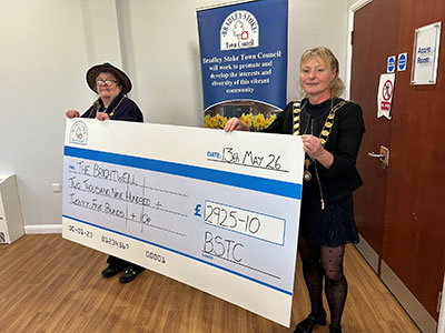 Photo of Mayor's Charity Cheque Presentation to The Brightwell